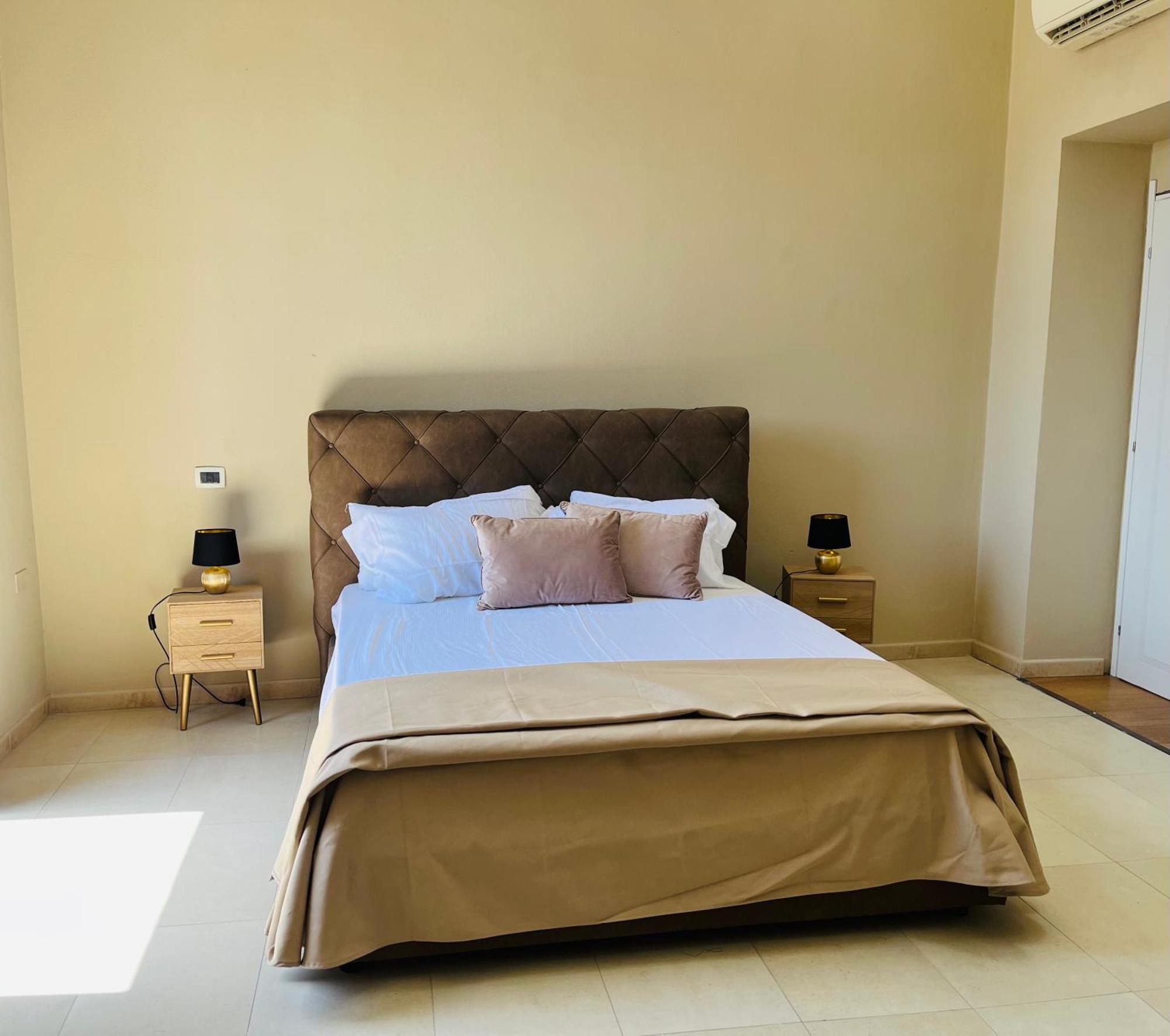 Suite Sardinia Holiday Cagliari Exterior photo